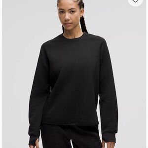 Womens Lululemon Worn-Once Black Waffle-Knit Crewneck Long-Sleeve Shirt, Size 6